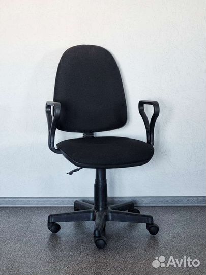 Компьютерное кресло