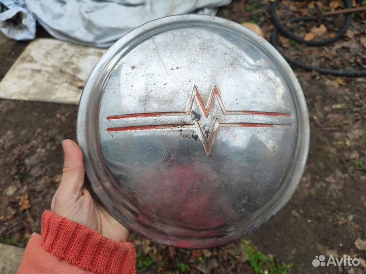 Колпак Москвич-400, Москвич-401