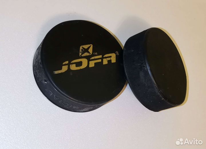 Шайба хоккейная бронь