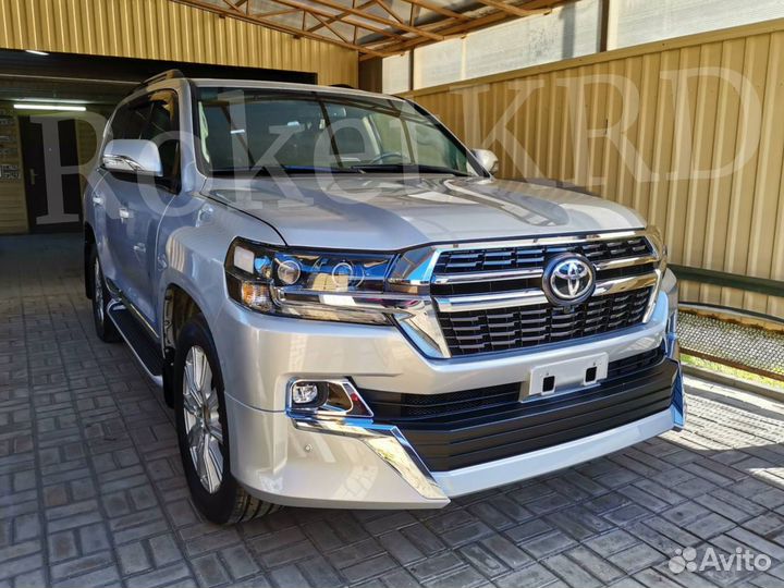 Рестайлинг Toyota Land Cruiser 200 в 2021 год