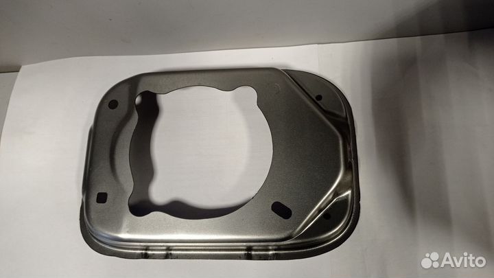 Площадка заливной горловины ларгус