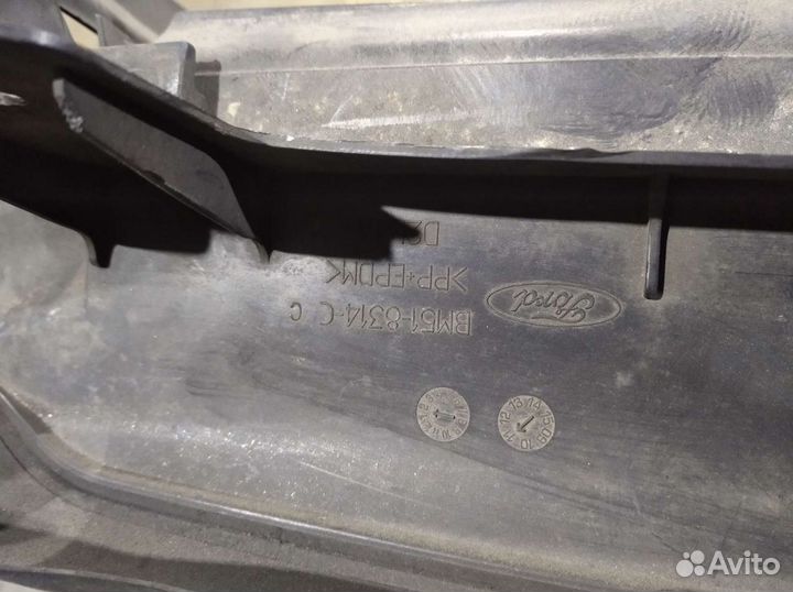 Дефлектор радиатора Форд Фокус 3 нижний