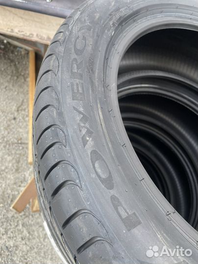 Pirelli Powergy 215/50 R17 95Y