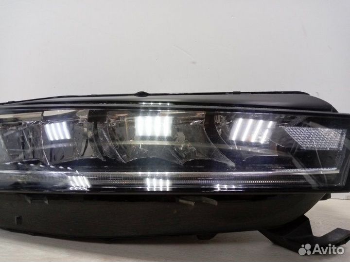 Фара LED лэд светодиодная правая Skoda Octavia A8