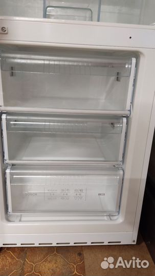 Холодильник двухкамерный