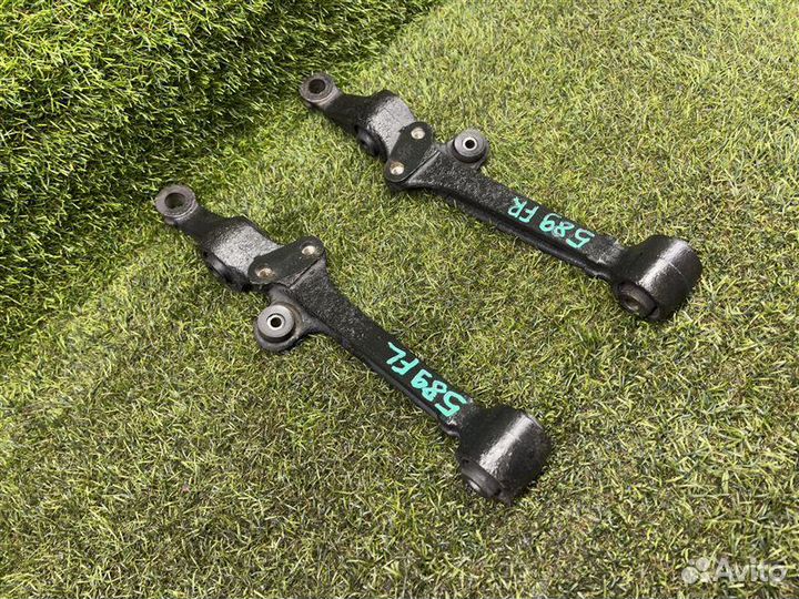 Рычаг подвески нижний передний Honda Odyssey RA4