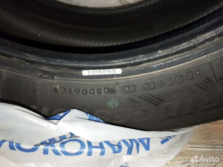 Bridgestone Blizzak DM-V2 215/60 R17 96S