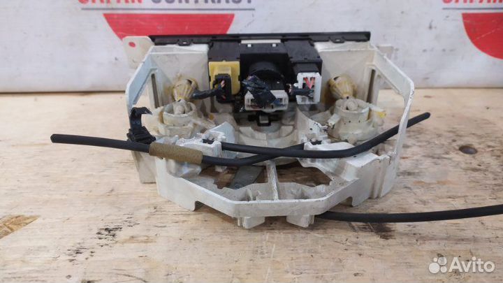 Блок управления климат-контролем Mazda Demio DW3W