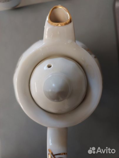 Чайник с росписью