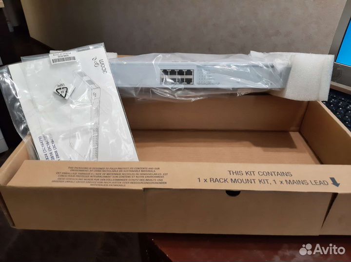 Коммутатор 3COM Baseline Switch 2808