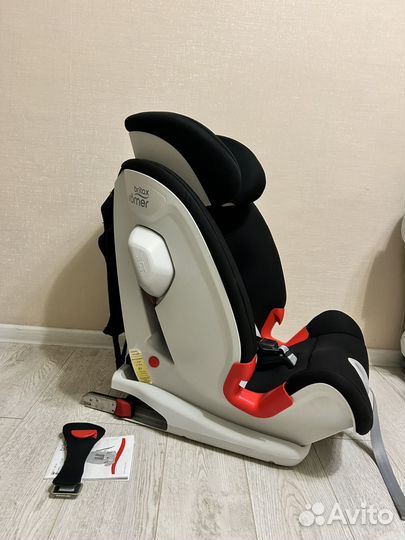 Britax Romer Advansafix III sict 9-36 кг