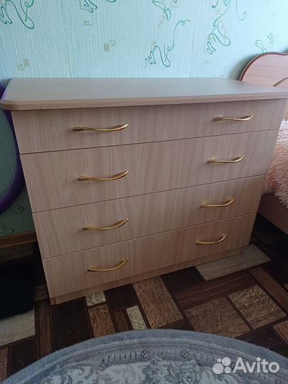 Продам спальный гарнитур б/у