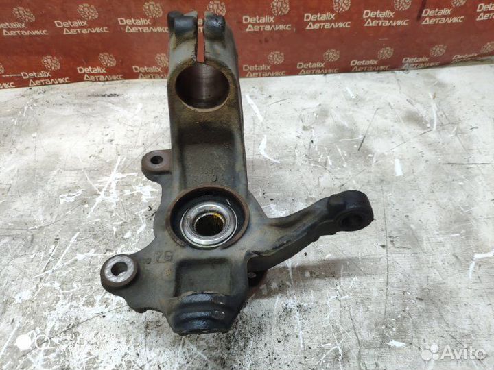 Кулак со ступицей передний правый Volvo V70 BW