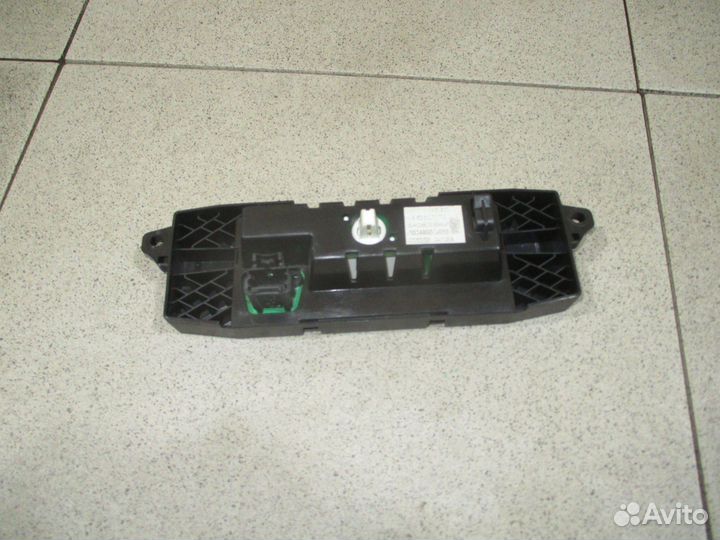 Часы Peugeot 207 2006-2017