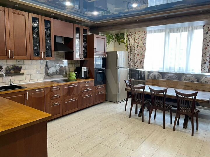 3-к. квартира, 110 м², 14/22 эт.