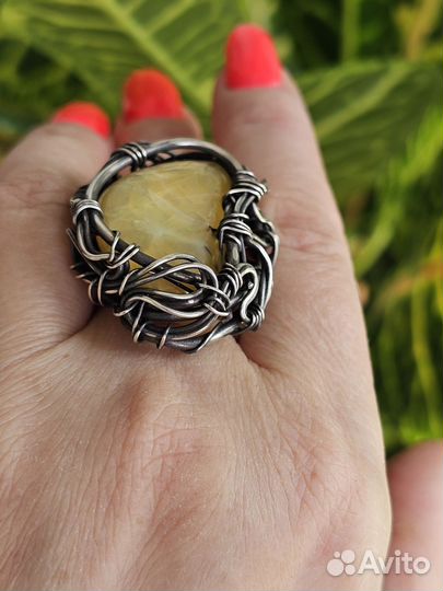 Опал желтый