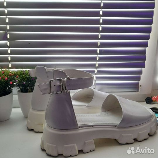 Босоножки
