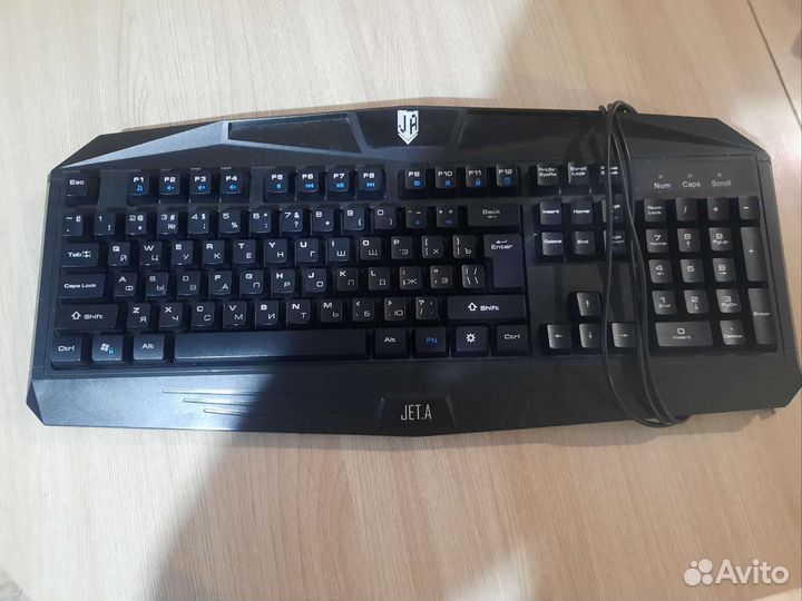 Игровая клавиатура с подсветкой