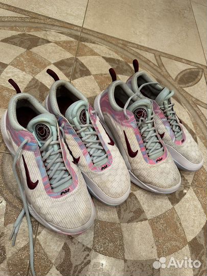 Теннисные кроссовки nike