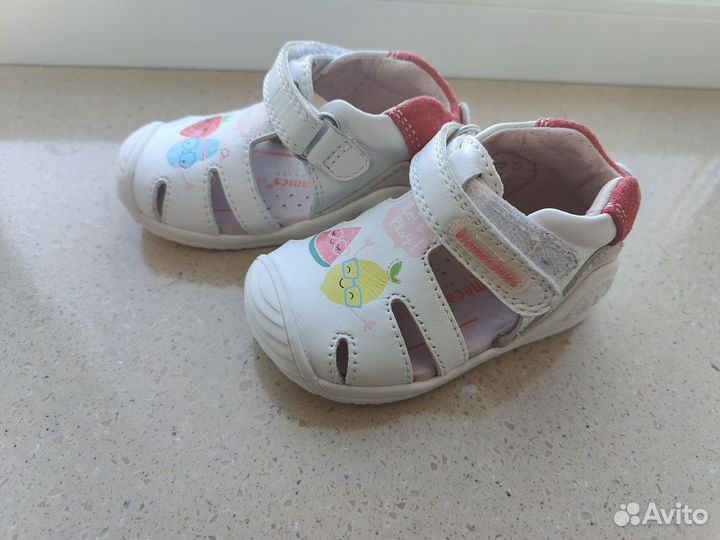 Сандалии детские biomecanics для девочки 18