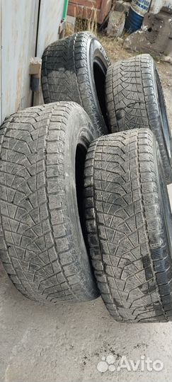 Bridgestone Blizzak DM-Z3 265/65 R17