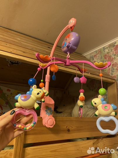 Детский мобиль в кроватку