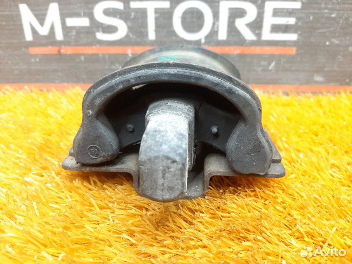 Подушка кпп Mercedes-Benz C-Class W202 111.941