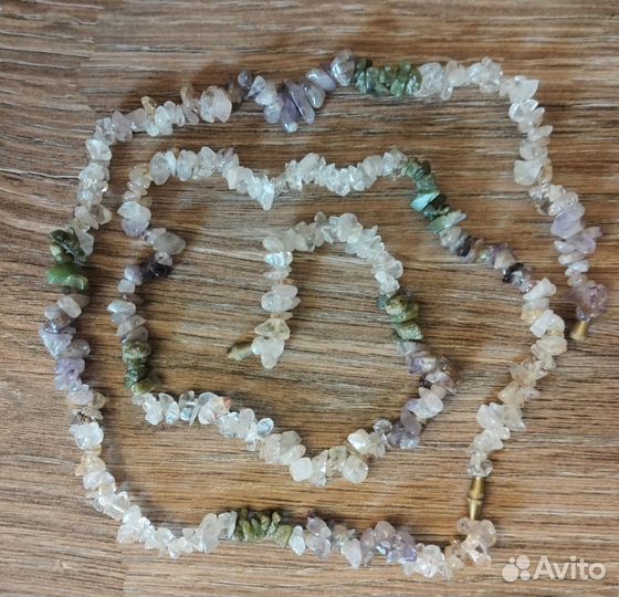 Бижутерия новая и кулоны с камнем, ракушками