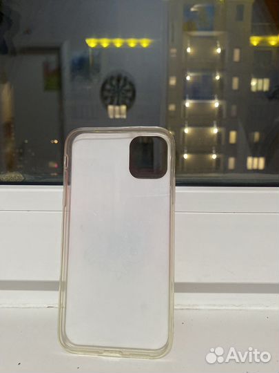Чехол на iPhone 11