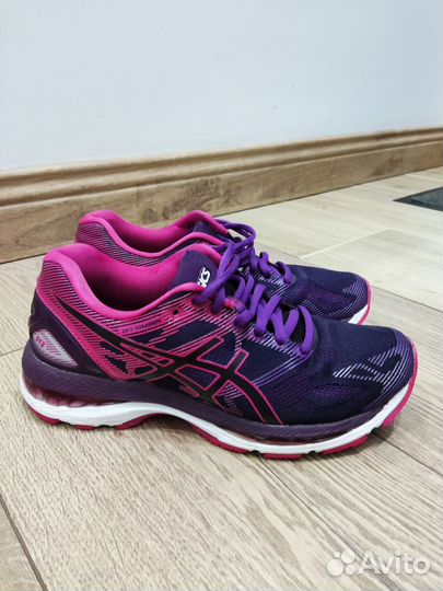 Кроссовки asics