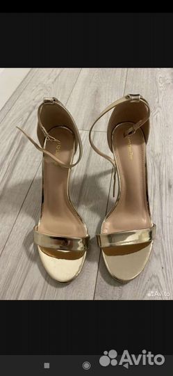 Босоножки женские 38 размер