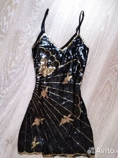Новое платье в паетках S