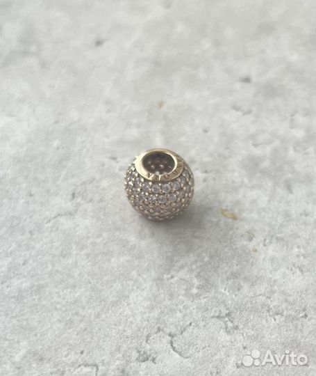 Украшение шарм