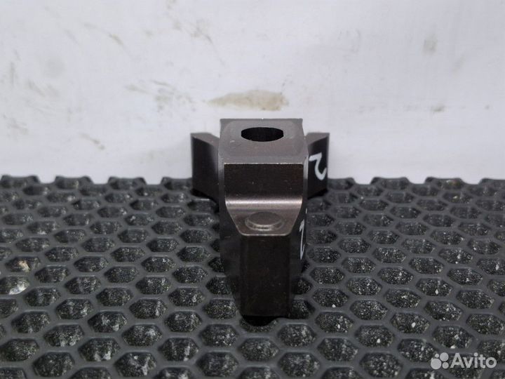 7421801388 Кронштейн форсунки топливной