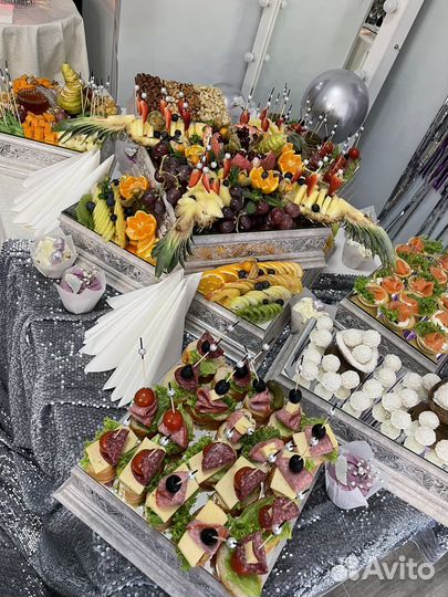 Фуршетный стол