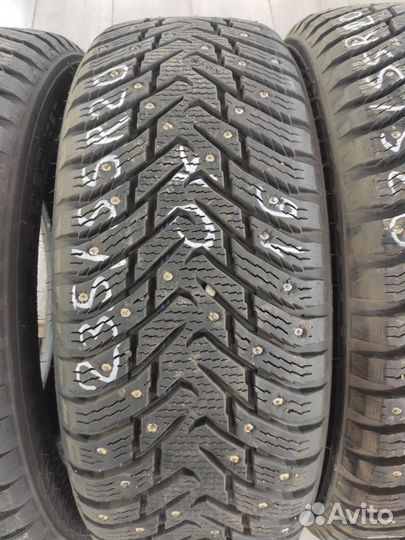 Nokian Tyres Hakkapeliitta 8 SUV 235/55 R20