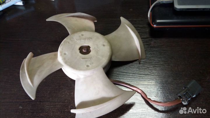 Вентилятор охлажд. радиатора Honda Akkord 7