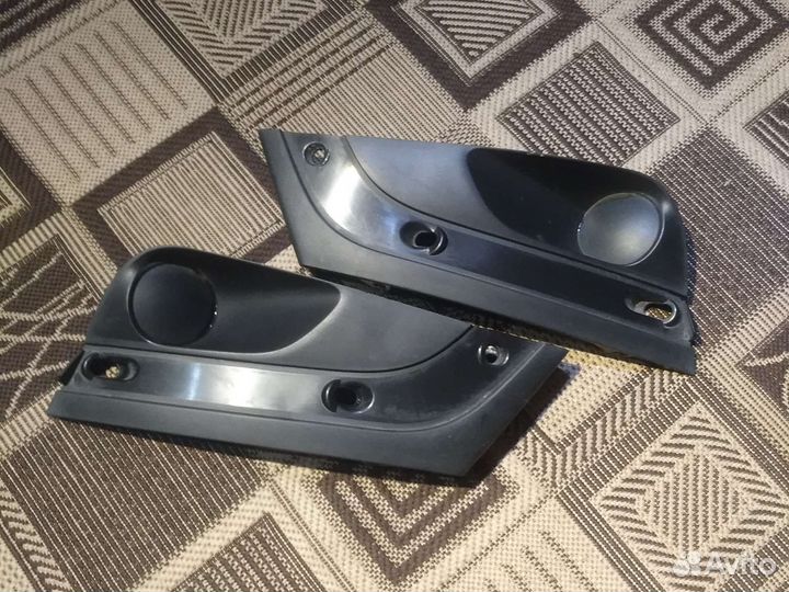 Рамка противотуманной фары LADA Vesta