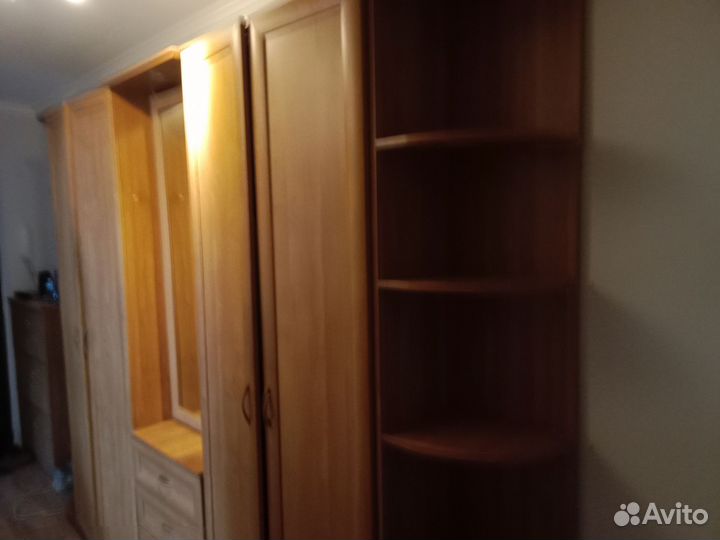 Шкафы для прихожей- 3шт