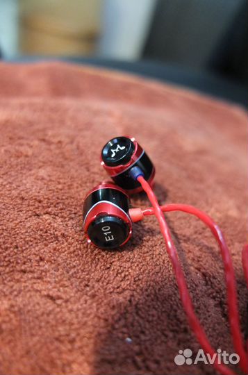 SoundMagic E10 наушники