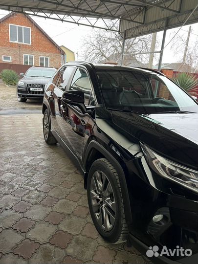 Toyota RAV4 2.5 AT, 2020, 64 000 км