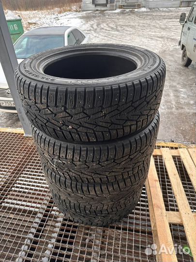 Nokian Tyres Hakkapeliitta 7 235/55 R17