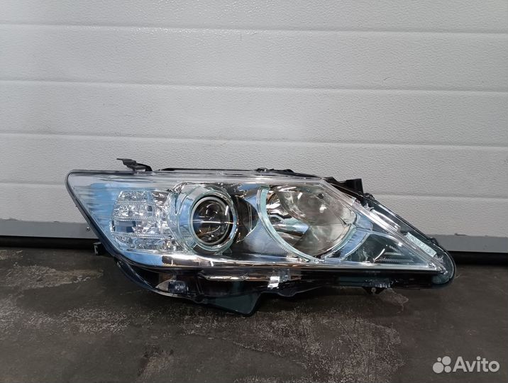 Фара правая Toyota Camry 7 хв50 11-17