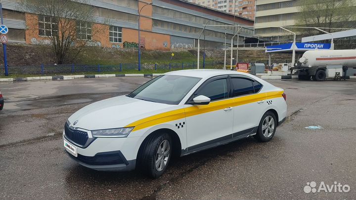 Skoda Octavia 1.6 AT, 2021, 170 000 км