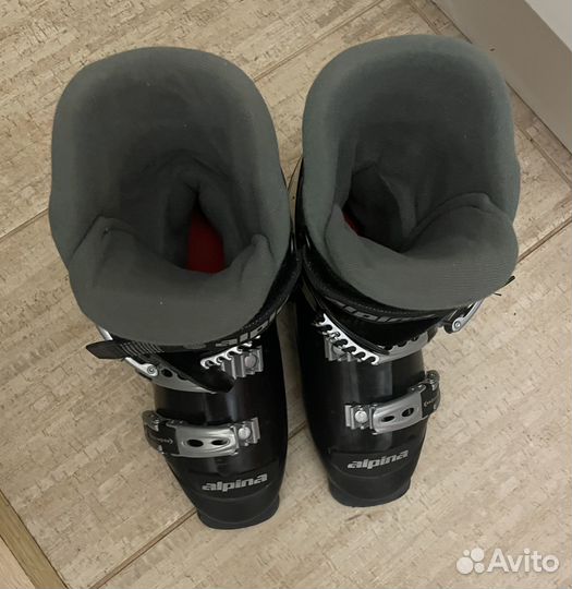 Горнолыжные ботинки женские 38