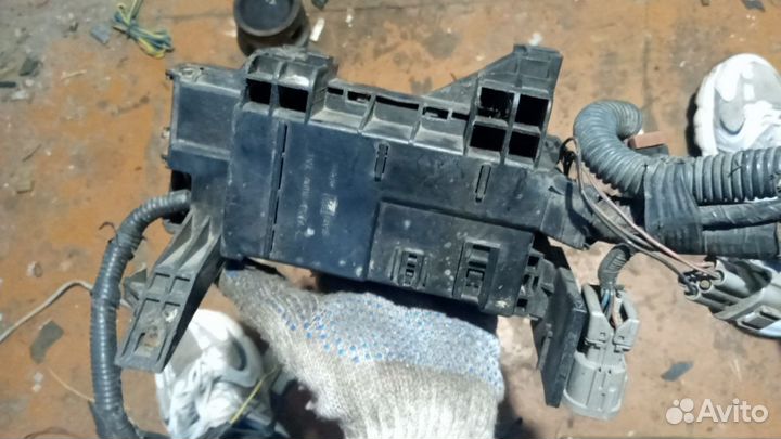 Блок предохранителей Nissan Primera P11