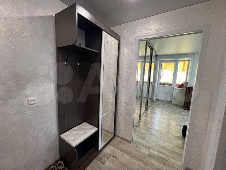 2-к. квартира, 46 м², 4/9 эт.