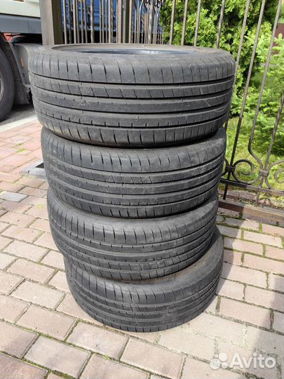 Goodyear Eagle F1 Asymmetric 3 215/50 R18 92W