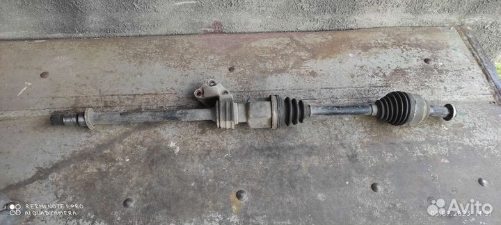 Mazda 3 привод правый под гайку