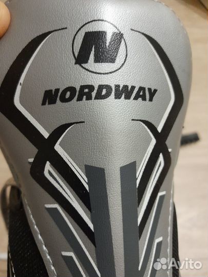 Коньки мужские 43 размер новые